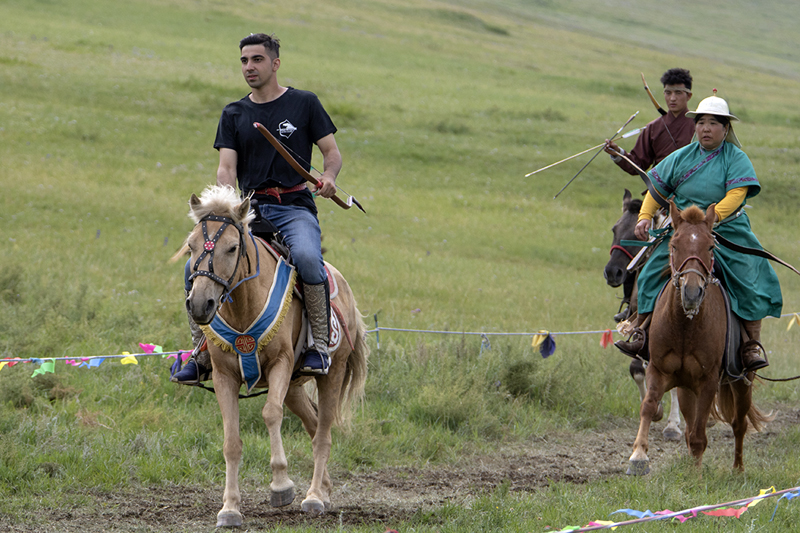 horseback archery mongolia
